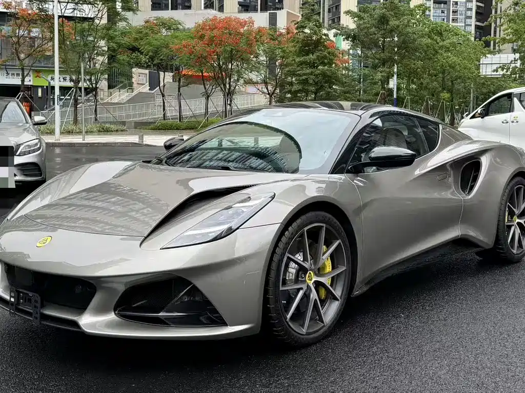 Lotus Emira 2024