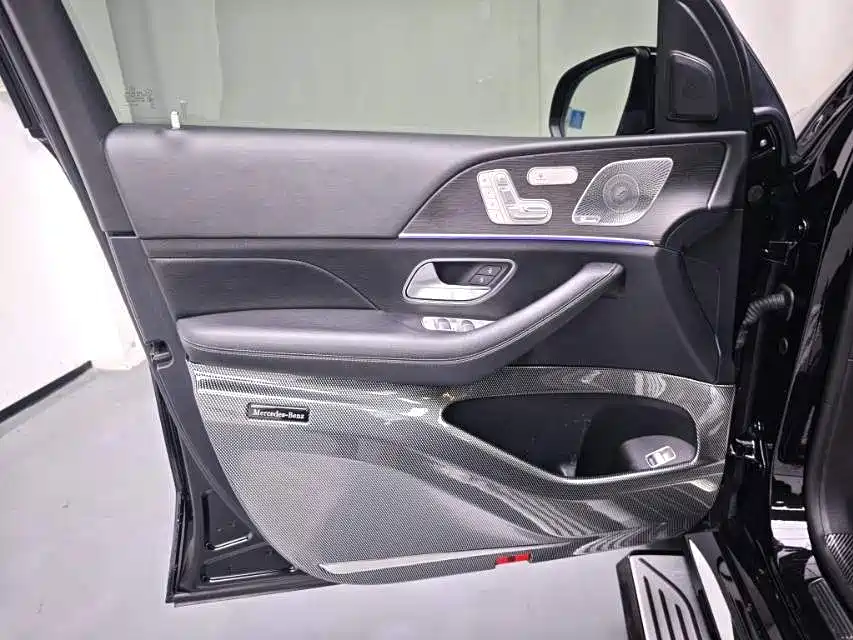 Mercedes-Benz GLE (Import) — миниатюра 7