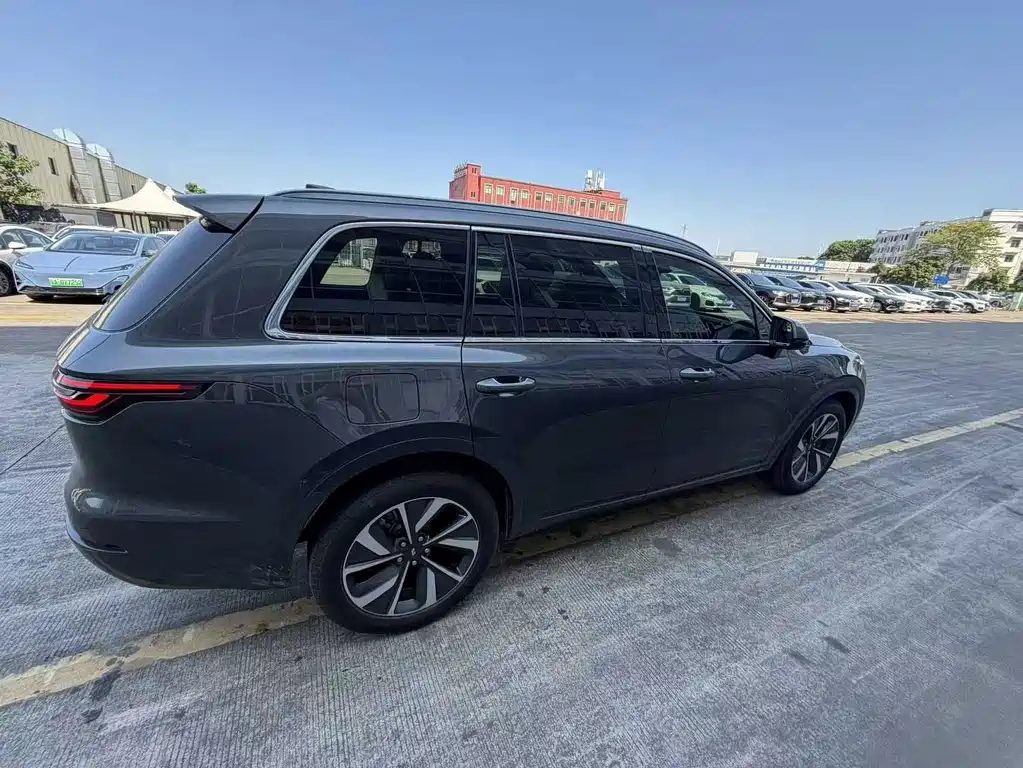 Li Auto Li ONE — миниатюра 7