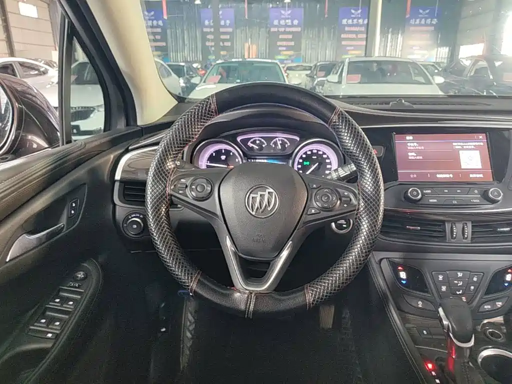 Buick Envision Plus — миниатюра 11