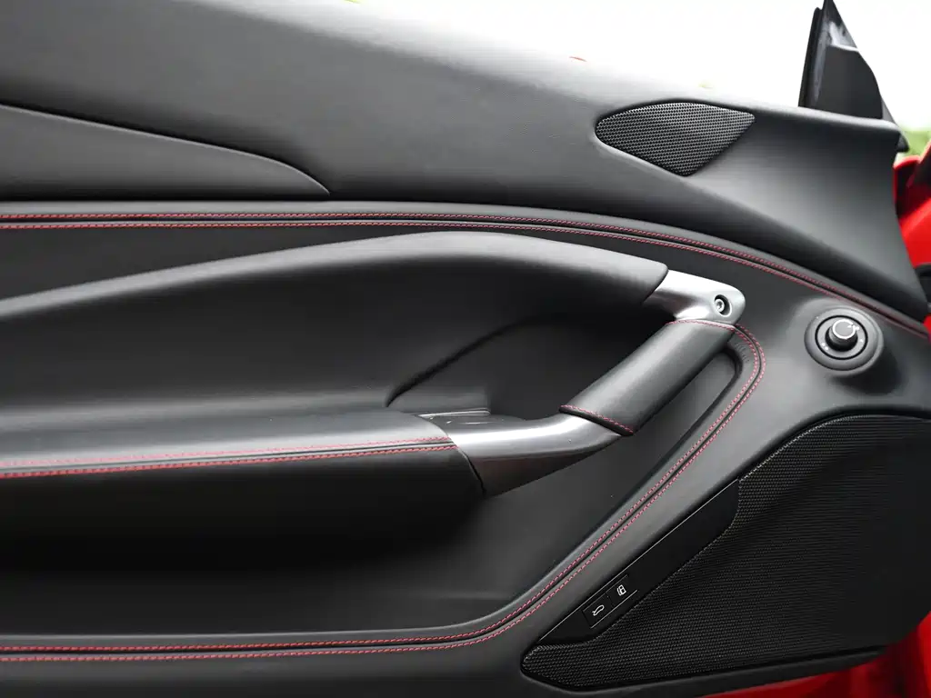 Ferrari F8 — миниатюра 16