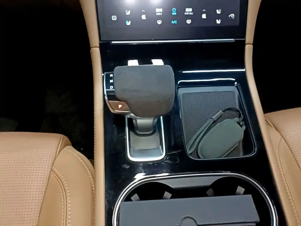 Li Auto Li ONE — миниатюра 14