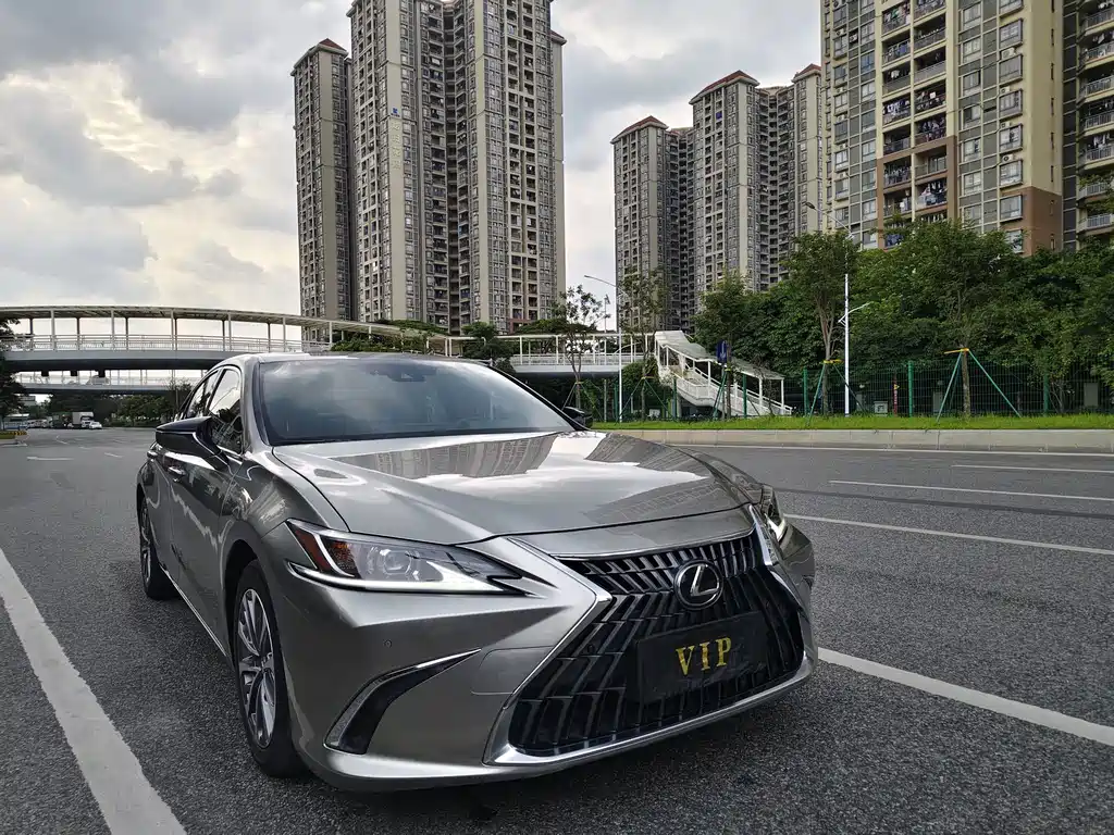 Lexus ES — миниатюра 2