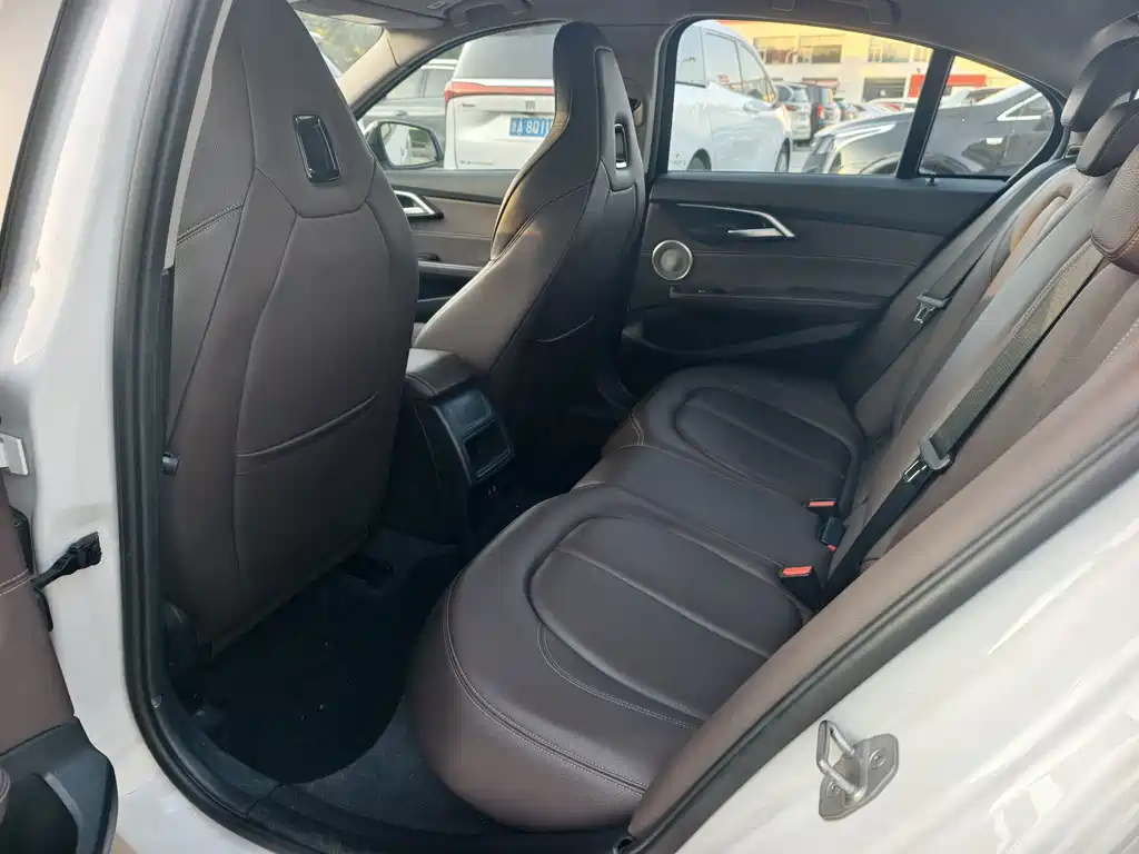 BMW 1 Series — миниатюра 12