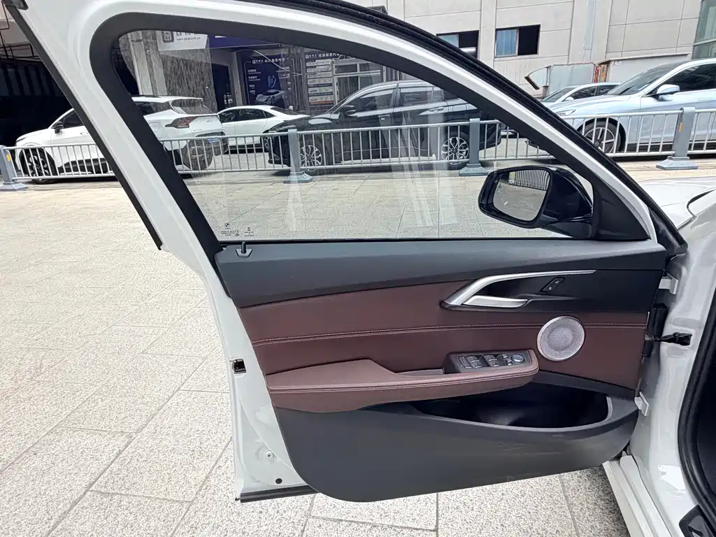 BMW 1 Series — миниатюра 6