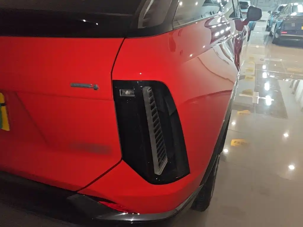 Cadillac IQ — миниатюра 8