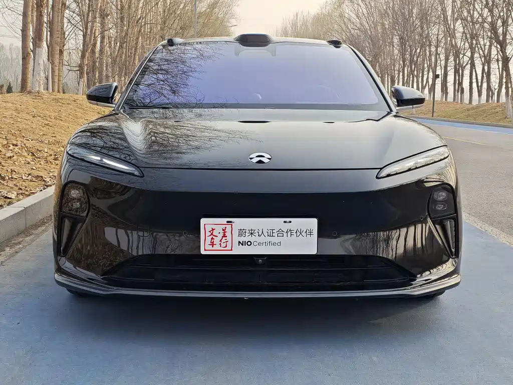 NIO NIO ET5T