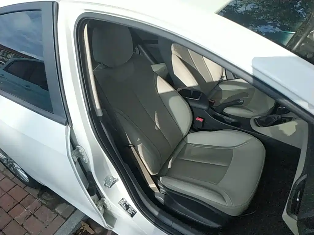 Buick Excelle — миниатюра 25