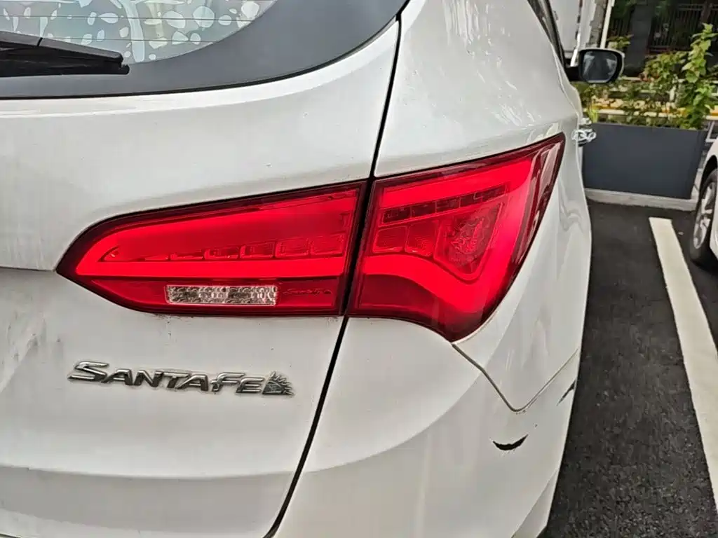 Hyundai Santa Fe — миниатюра 8