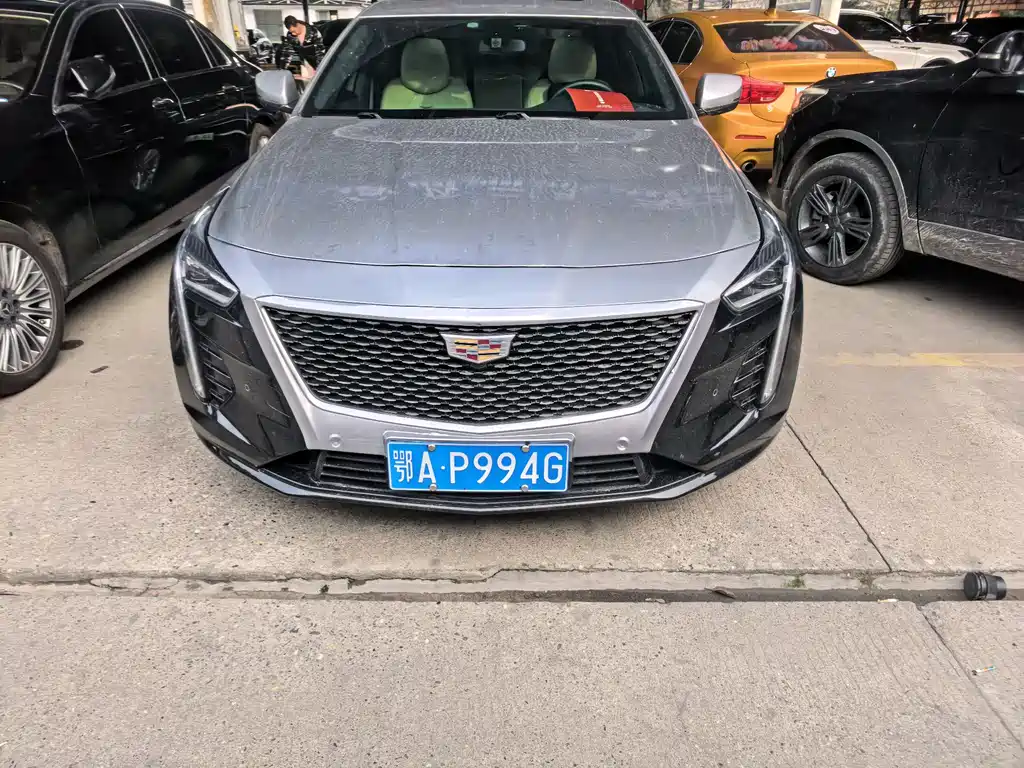 CADILLAC CT6