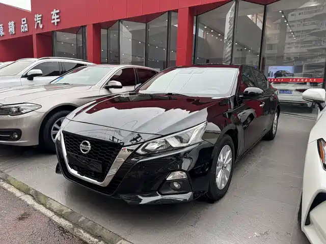 NISSAN TEANA