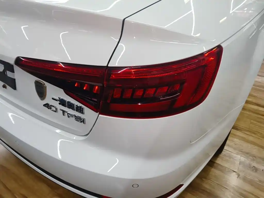 Audi A4L — миниатюра 8