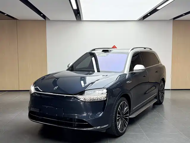 AITO ASK THE WORLD M9 2024