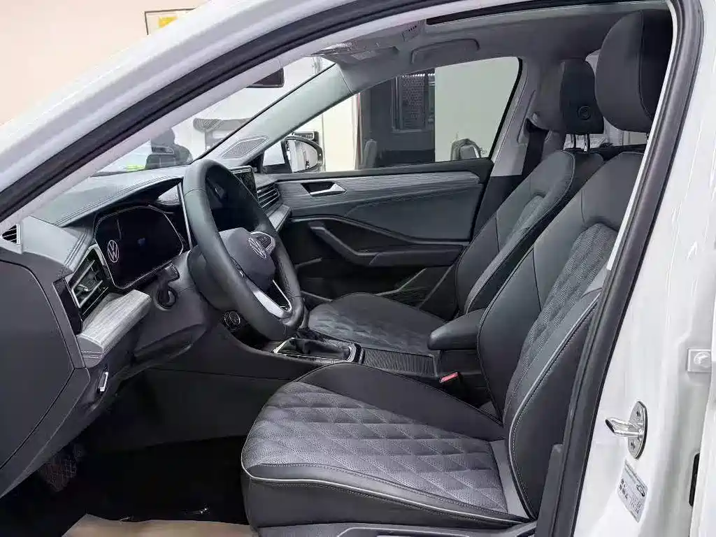 Volkswagen Sagitar — миниатюра 4