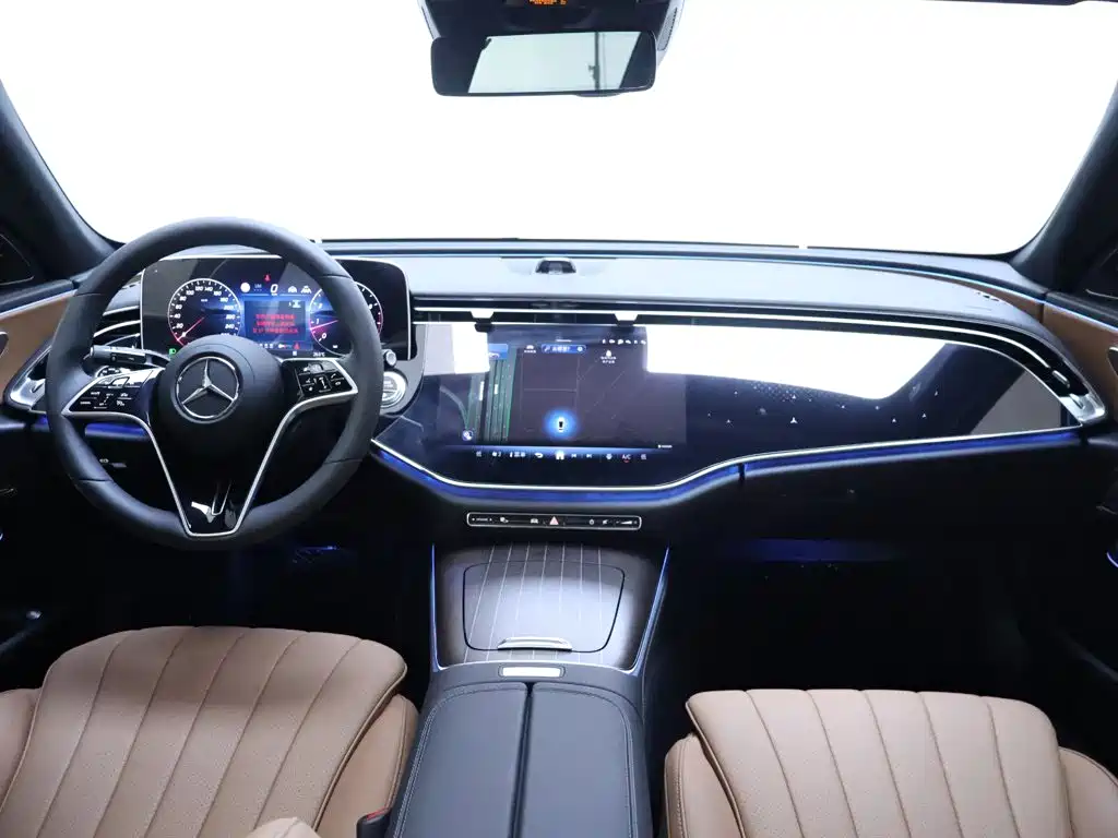 Mercedes-Benz E-Class — миниатюра 13