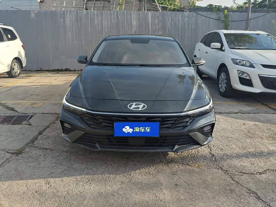 Hyundai Elantra 1.5 л 2023 г. Другие, пробег 28900 км