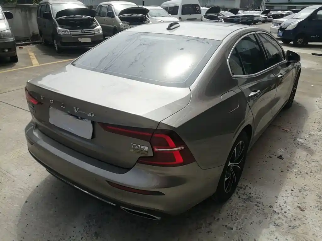 Volvo S60 — миниатюра 7