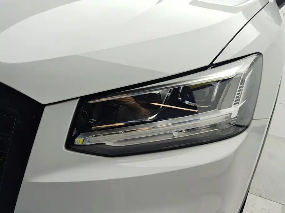 Audi Q2L — миниатюра 5