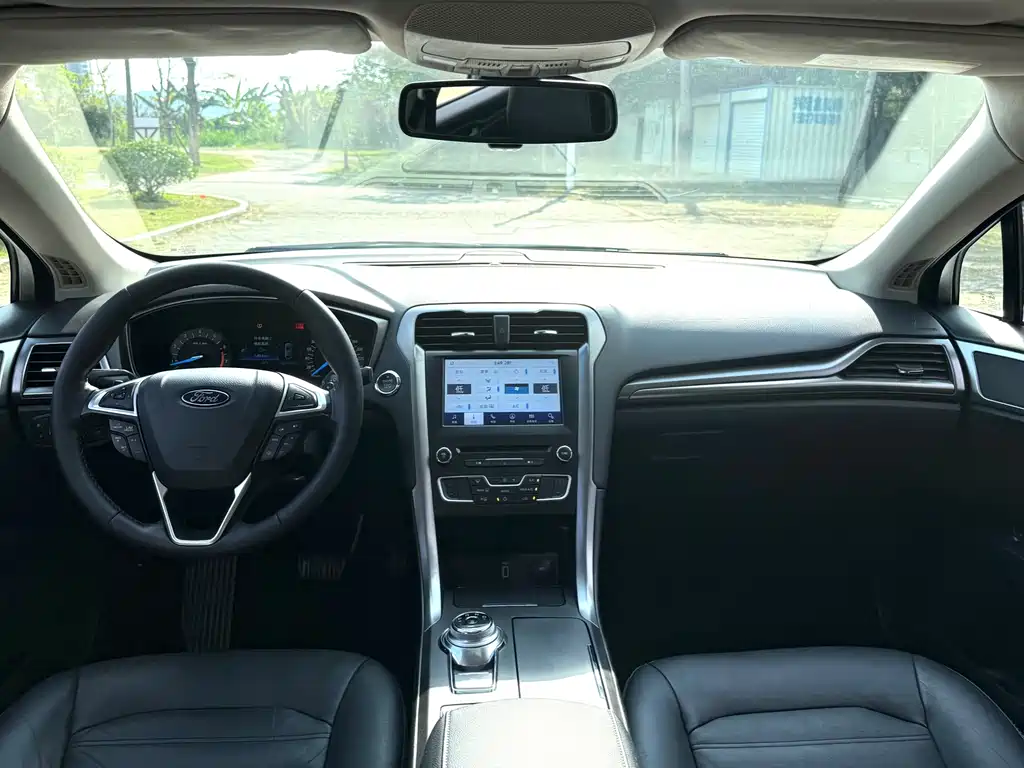 Ford Mondeo — миниатюра 16