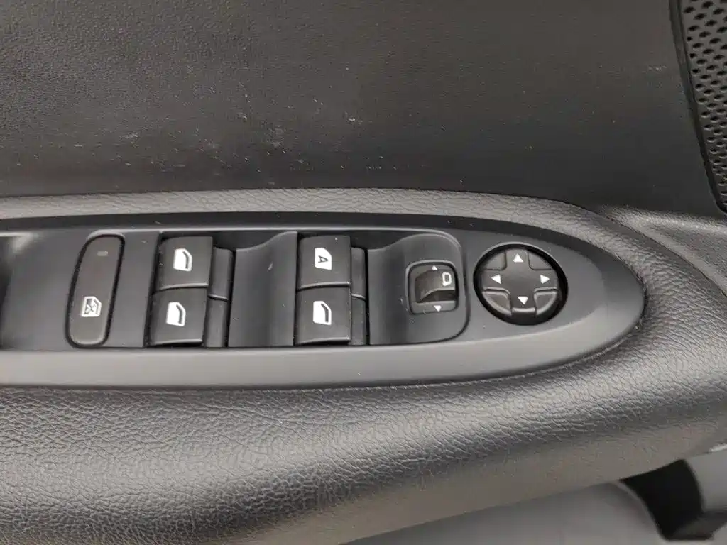 Citroen C4 — миниатюра 9