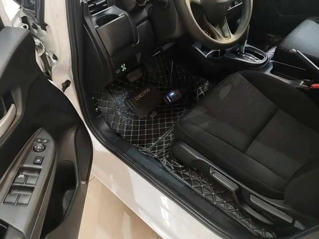 Honda Fit — миниатюра 16