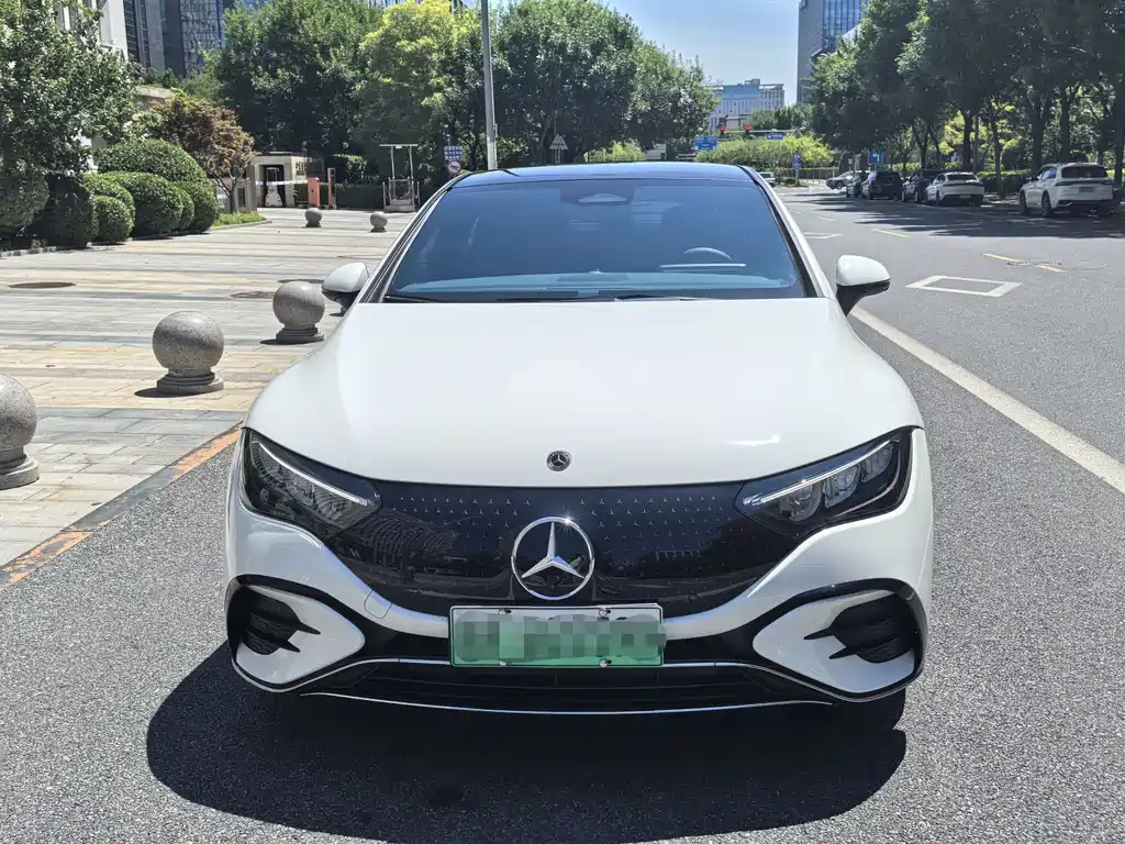 Mercedes-Benz EQE 2025 500 4MATIC Luxury