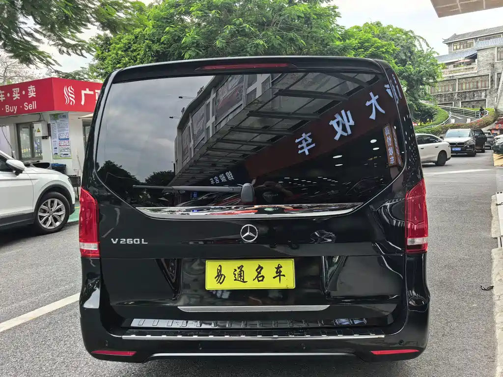 Mercedes-Benz V-Class — миниатюра 6