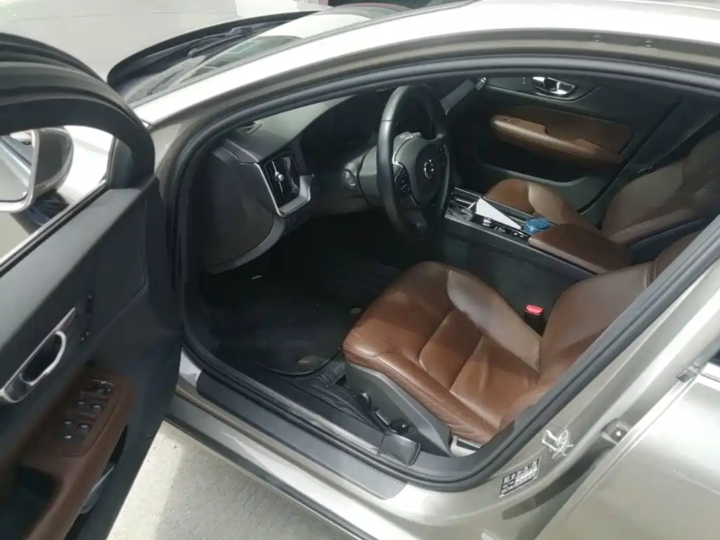Volvo S60 — миниатюра 16