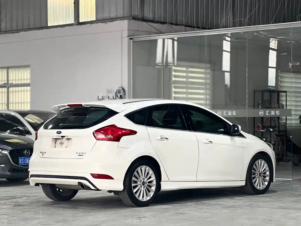 Ford Focus — миниатюра 14