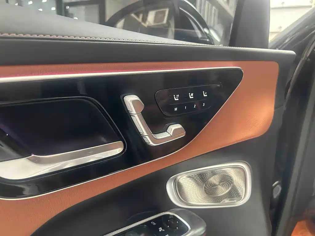 Mercedes-Benz GLC 2024 GLC 300 L 4MATIC Luxury 5 мест