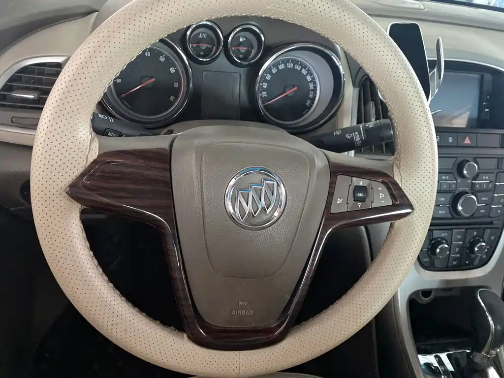 Buick Excelle — миниатюра 14