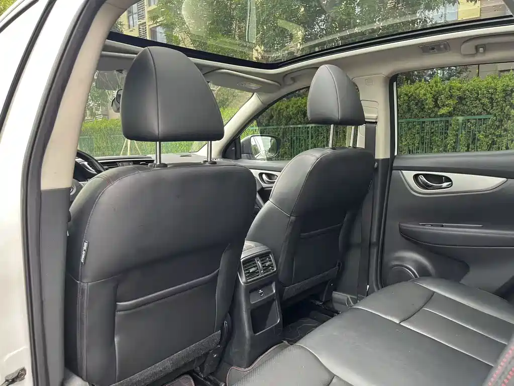 Nissan Qashqai — миниатюра 16