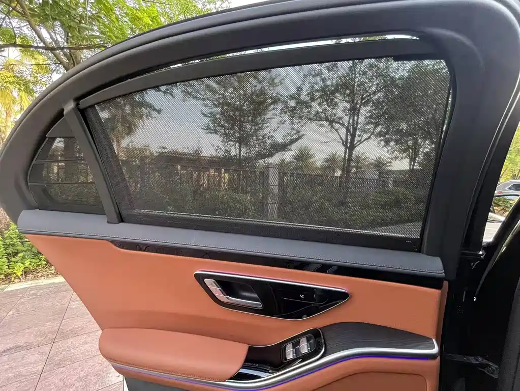 Mercedes-Benz S-Class — миниатюра 14