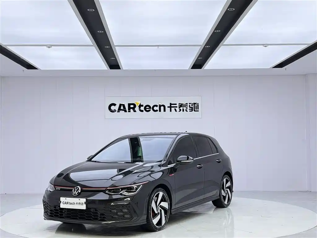 Volkswagen Golf GTI 2025