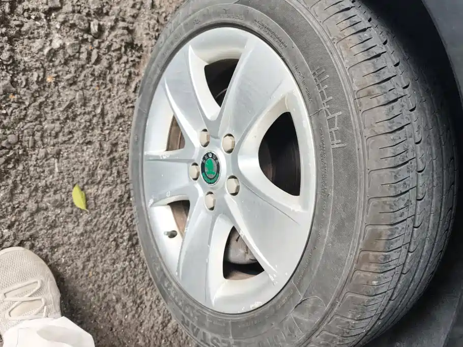 Skoda Octavia — миниатюра 6