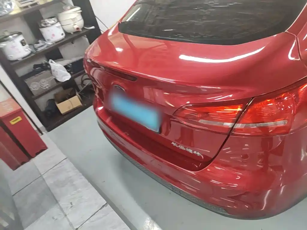 Ford Focus — миниатюра 6