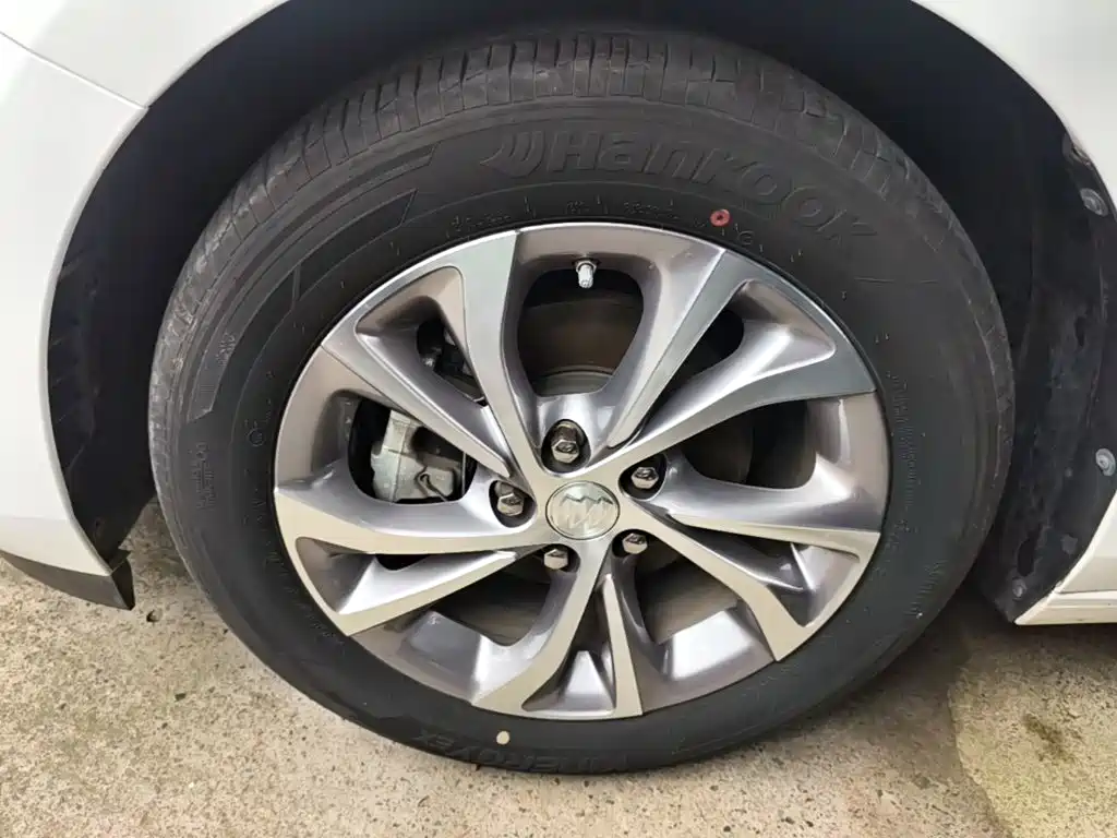 Buick Verano — миниатюра 23