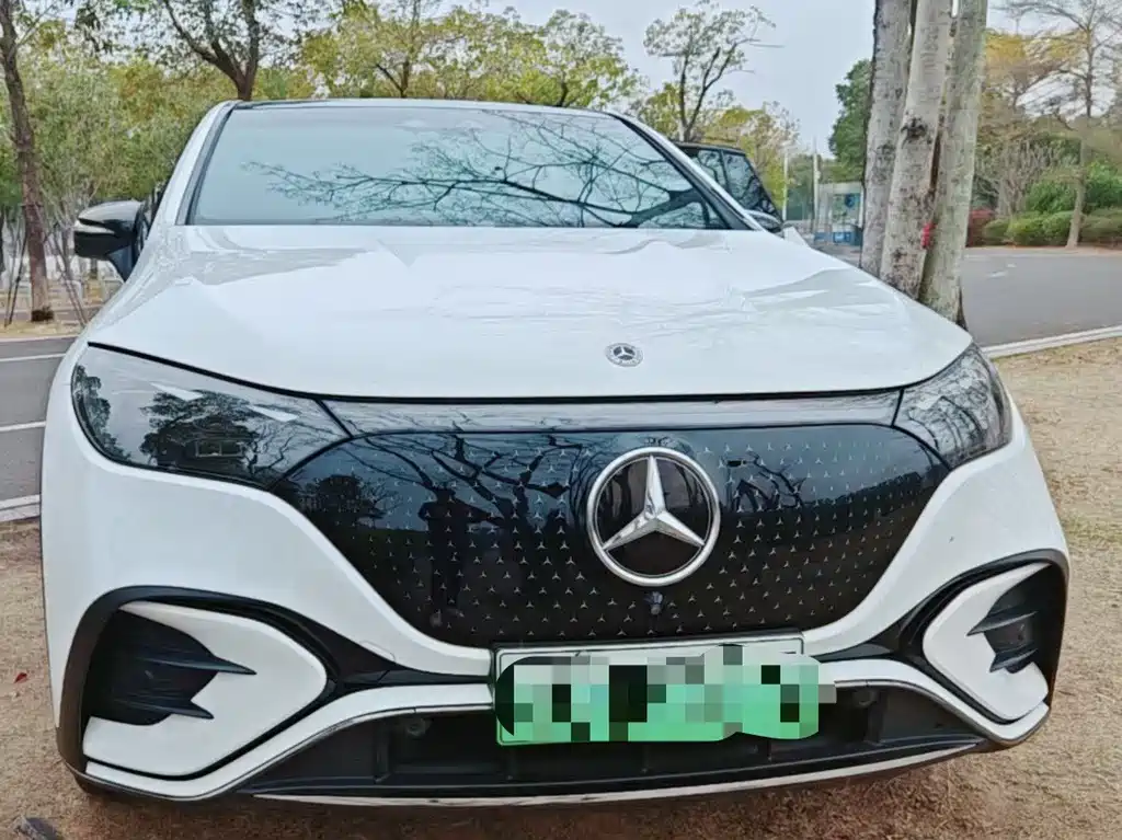 MERCEDES-BENZ EQE SUV