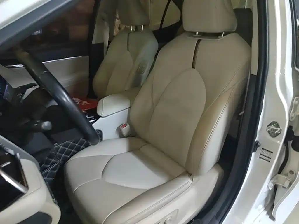 Toyota Camry — миниатюра 15