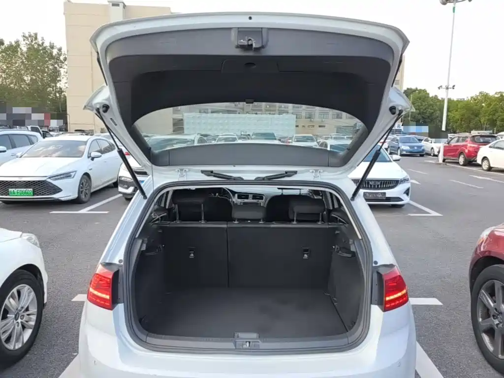Volkswagen Golf — миниатюра 19