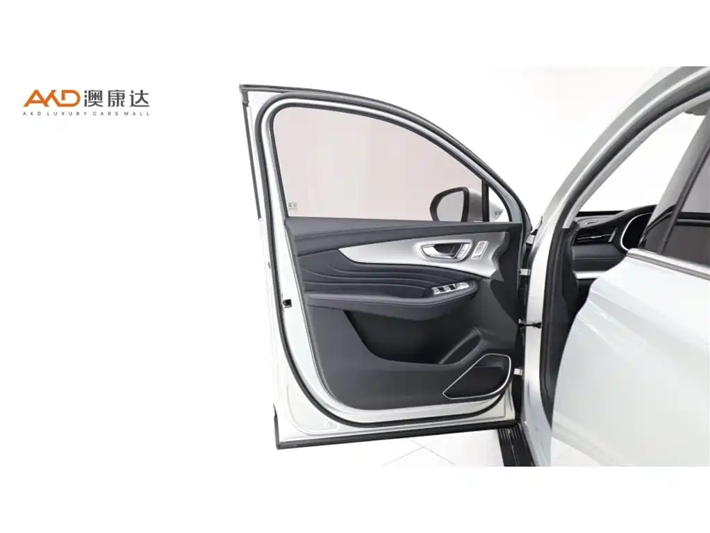 Roewe RX5 MAX — миниатюра 10