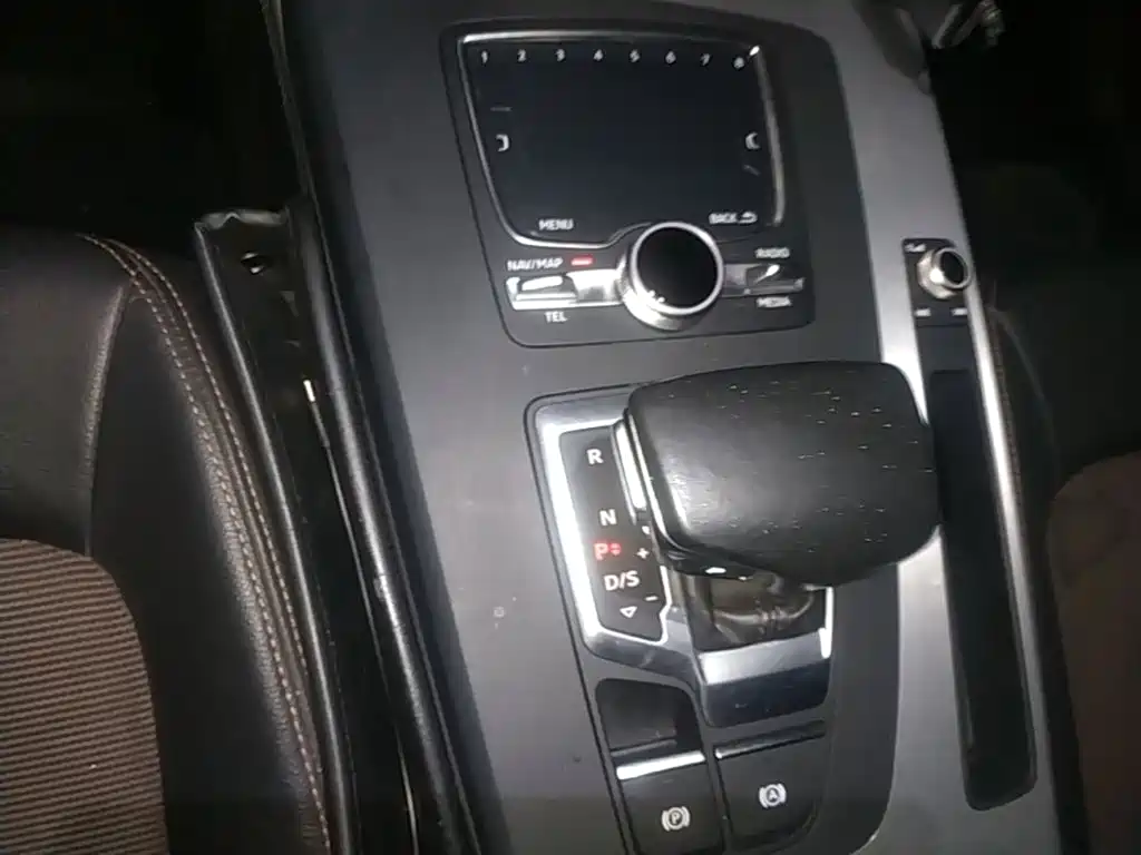 Audi Q5L — миниатюра 7