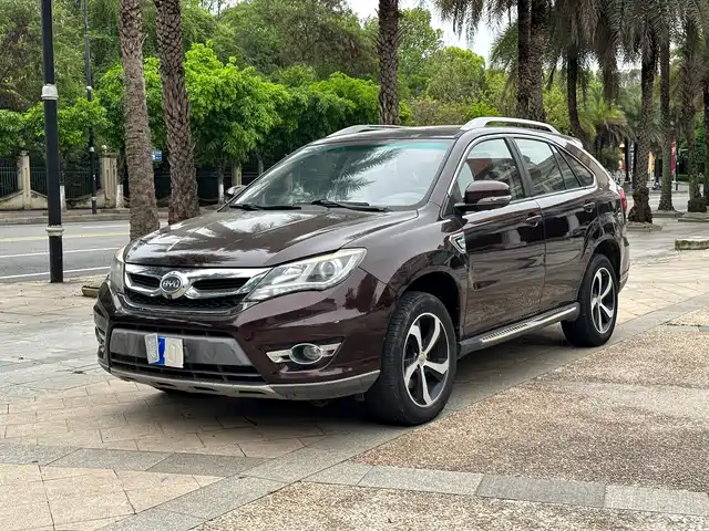 2015 BYD S7