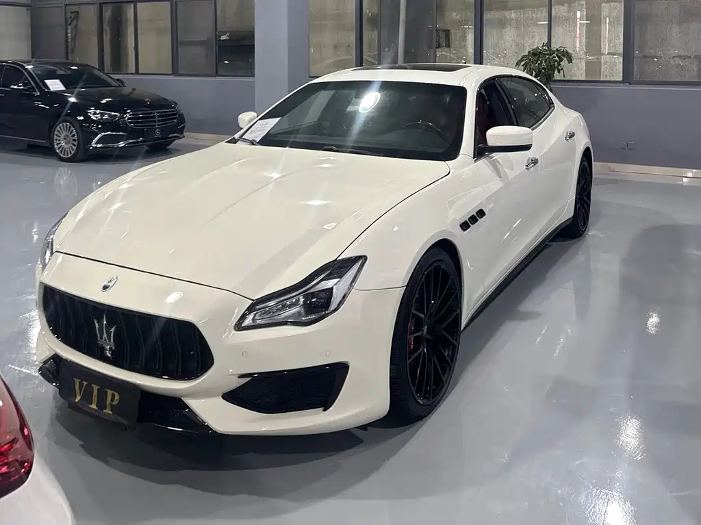 Maserati Quattroporte — миниатюра 2