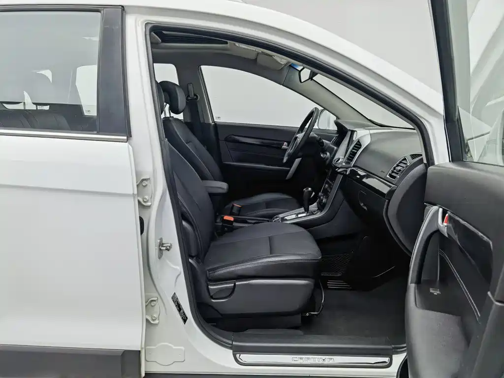 Chevrolet Captiva — миниатюра 23