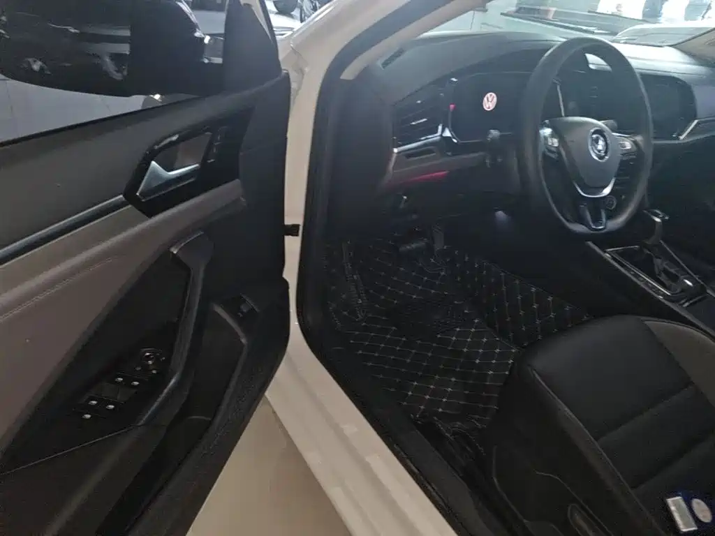 Volkswagen Sagitar — миниатюра 15