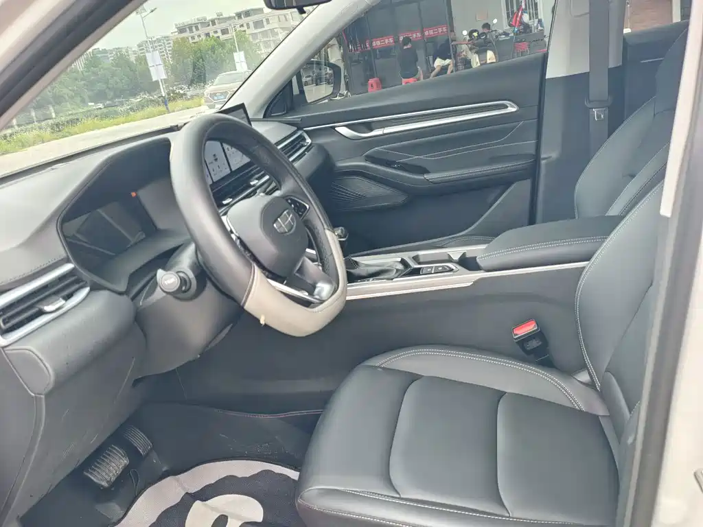 Geely Emgrand — миниатюра 14