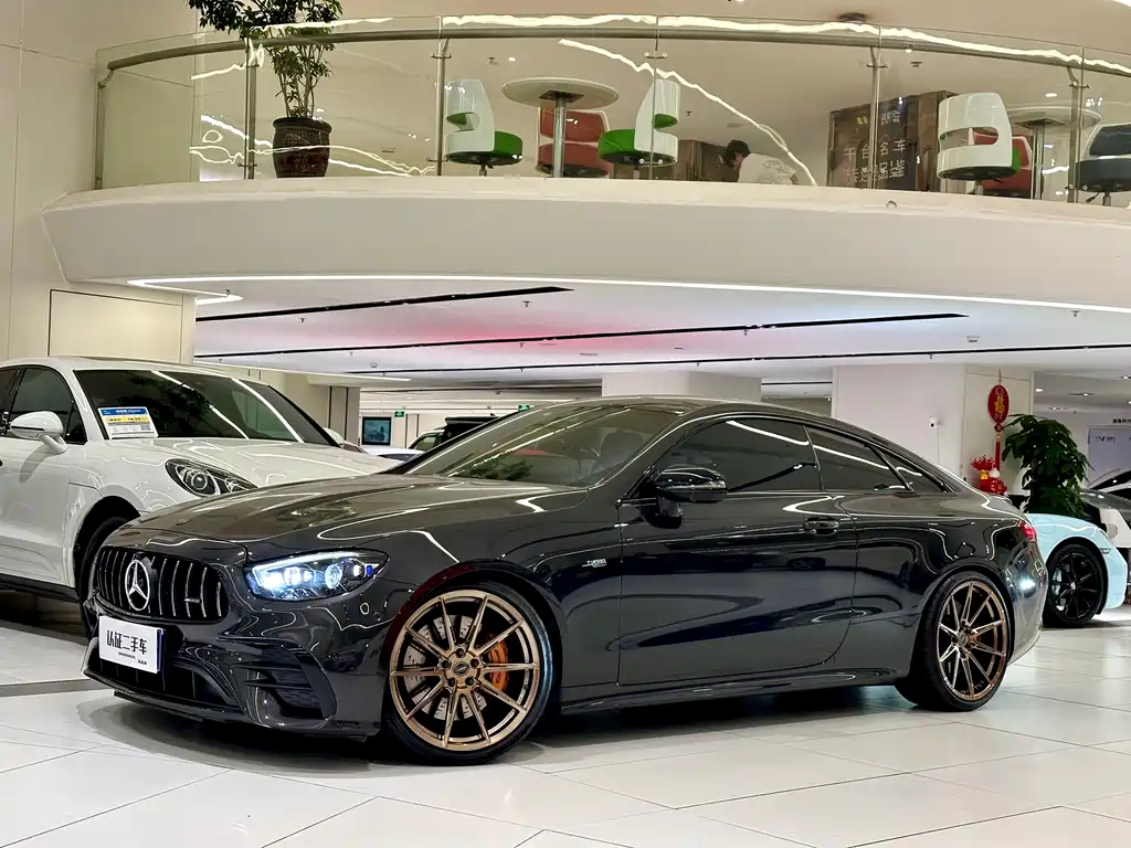 MERCEDES-BENZ E CLASS AMG