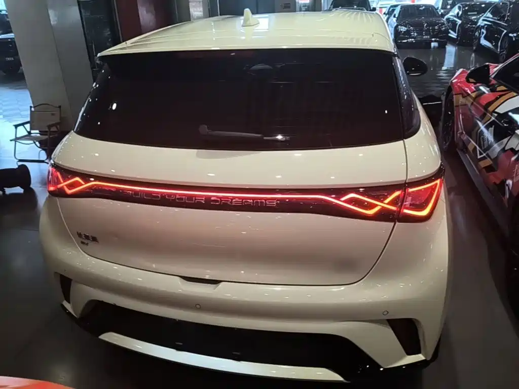 BYD Dolphin 2025 420km Freedom