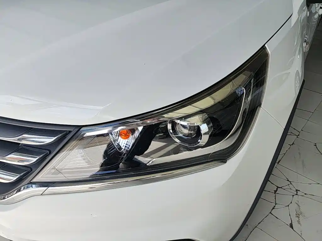 Baojun 310W — миниатюра 24